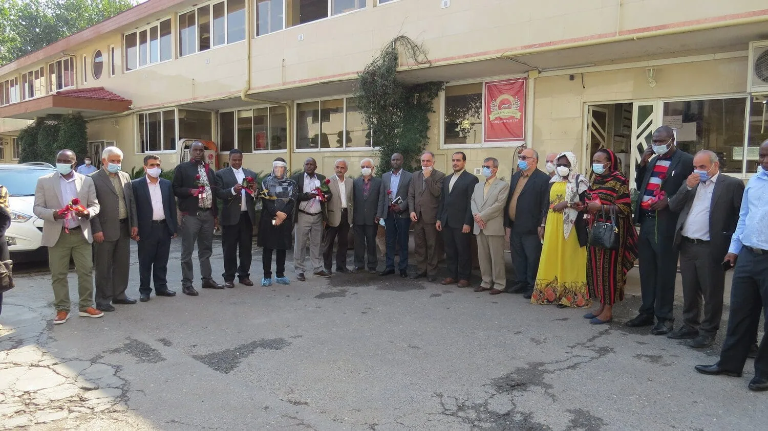 بازدید فعالان اقتصادی کنیایی از شرکت تیمن (چای رفاه لاهیجان) 2 بازدید فعالان اقتصادی کنیایی از شرکت تیمن (چای رفاه لاهیجان)